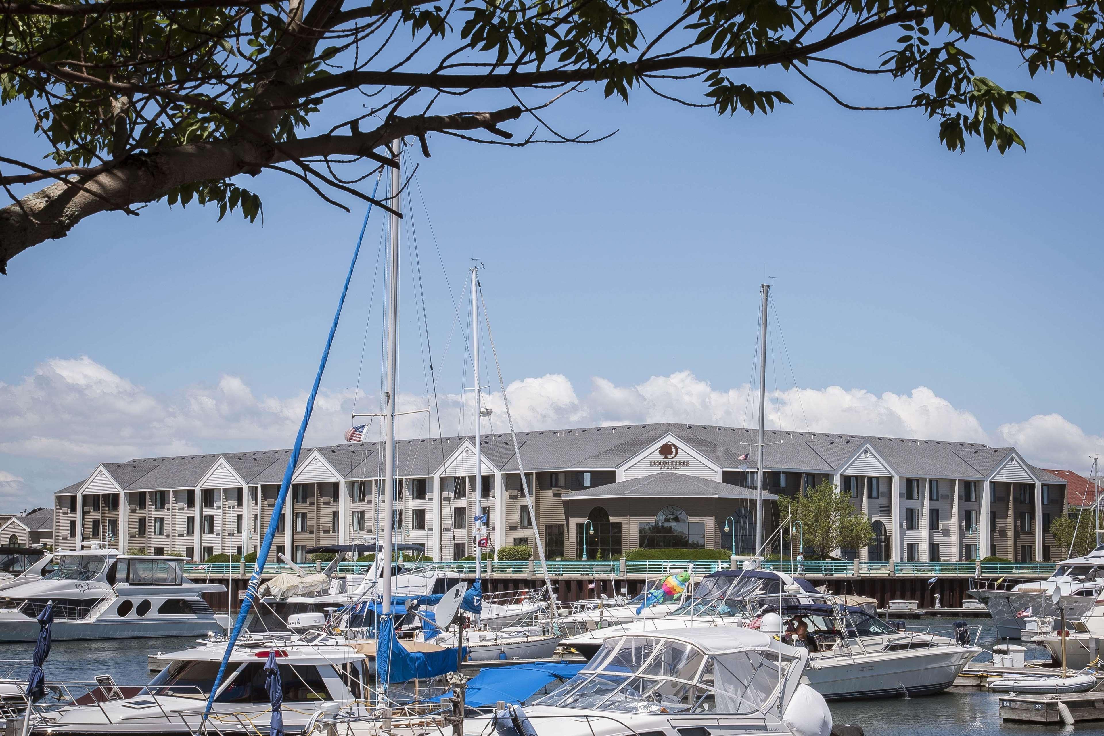 Hotel Doubletree By Hilton Racine Harbourwalk Exterior foto